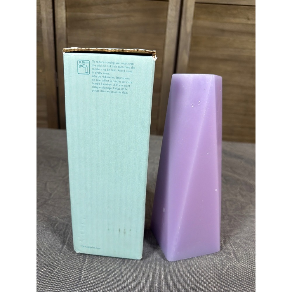 PartyLite Discover Pillar Candle Lavender Purple Geometric Twisted S10652 8.5in - Picture 3 of 4